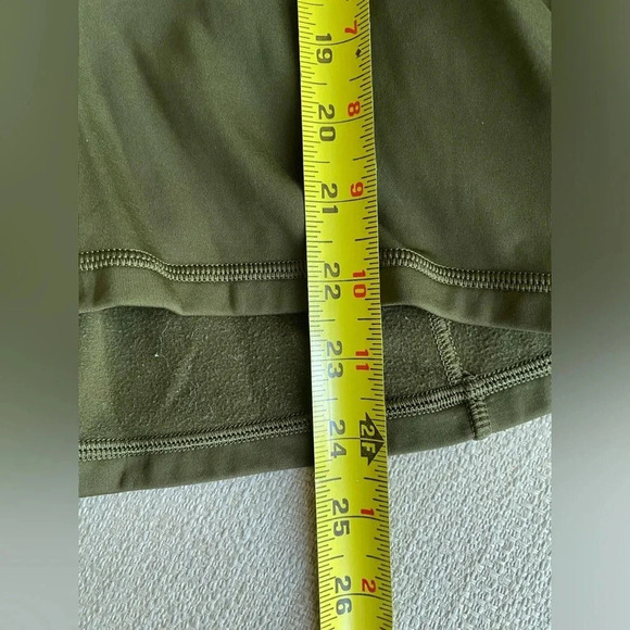 Lululemon Jacket Women’s 4 First Mile 1/2 Zip
Military Green - Picture 9 of 10